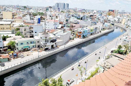 Nhieu Loc – Thi Nghe Canal in HCMC (Photo: SGGP) Nhieu Loc – Thi Nghe Canal in HCMC (Photo: SGGP)